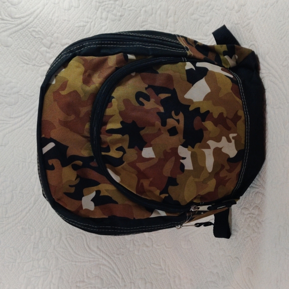 F.A.B. Starpoint Small Camo School Backpack - Picture 1 of 13